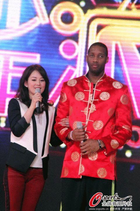 nba球星唐装大比拼:麦蒂温文尔雅 科比如阔老爷