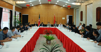 亚使馆举行驻肯中资机构和华侨华人安全形势通