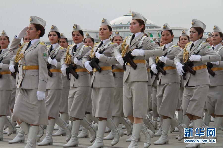 土库曼斯坦庆祝独立22周年
