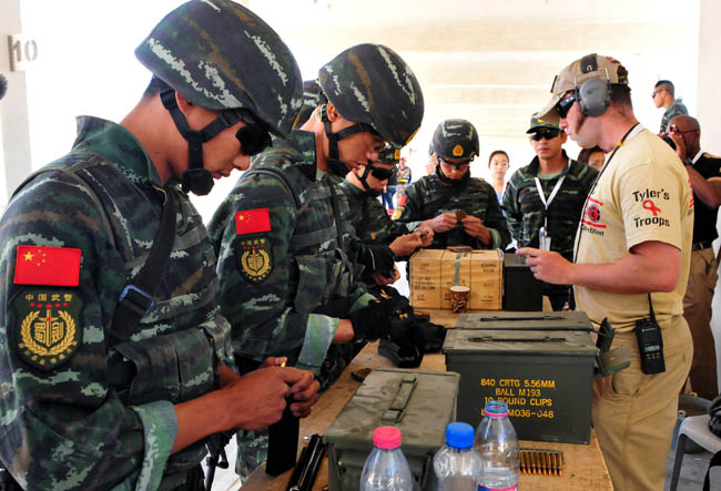 中国勇士亮相国际特种兵比武