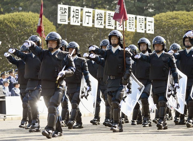 日警视厅机动队举行检阅仪式 机场反恐部队参加