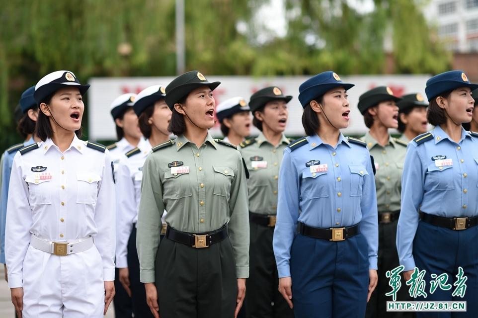 参加抗战阅兵女兵是如何炼成