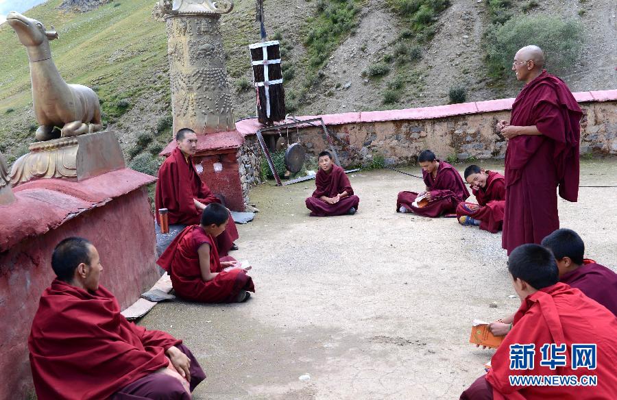 西藏活佛的一天