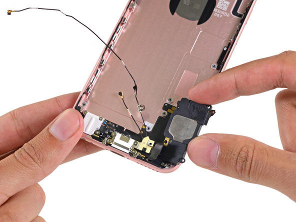 苹果新款智能手机iphone6s拆机图赏