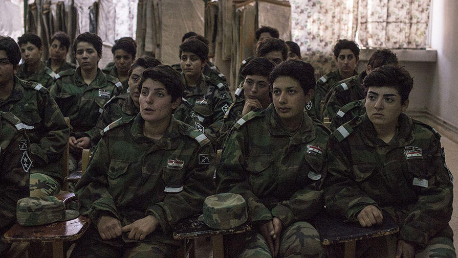 叙利亚政府军女兵如何炼成?