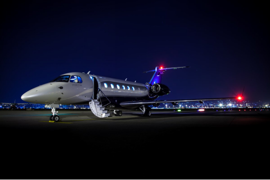 31/32 成龙私人飞机legacy 500曝光 价值2000万美元
