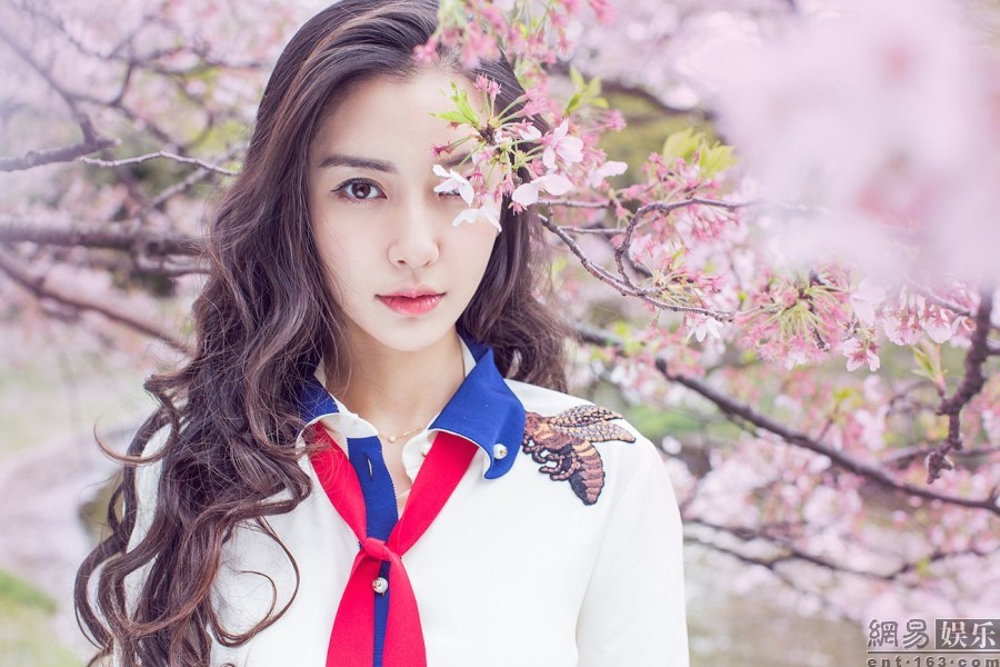 30 美cry!angelababy日本樱花写真曝光