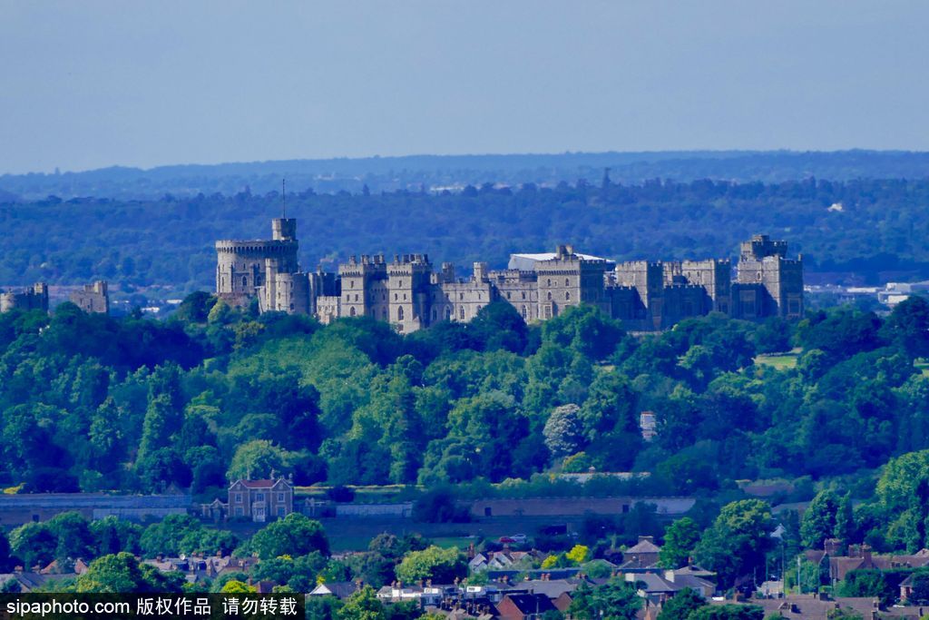 漫步英国温莎公园 郁郁葱葱景色迷人