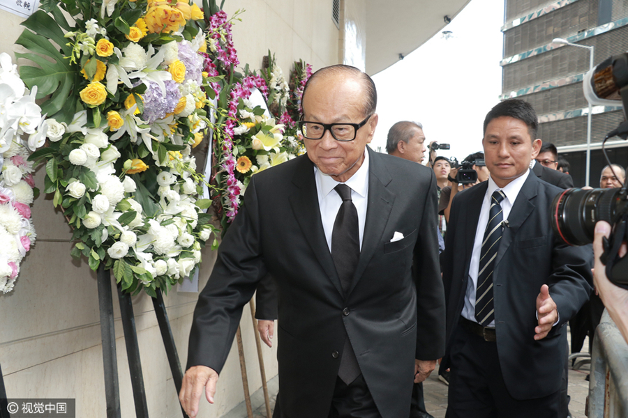 香港富豪郑裕彤出殡 董建华梁振英李嘉诚李兆基扶灵