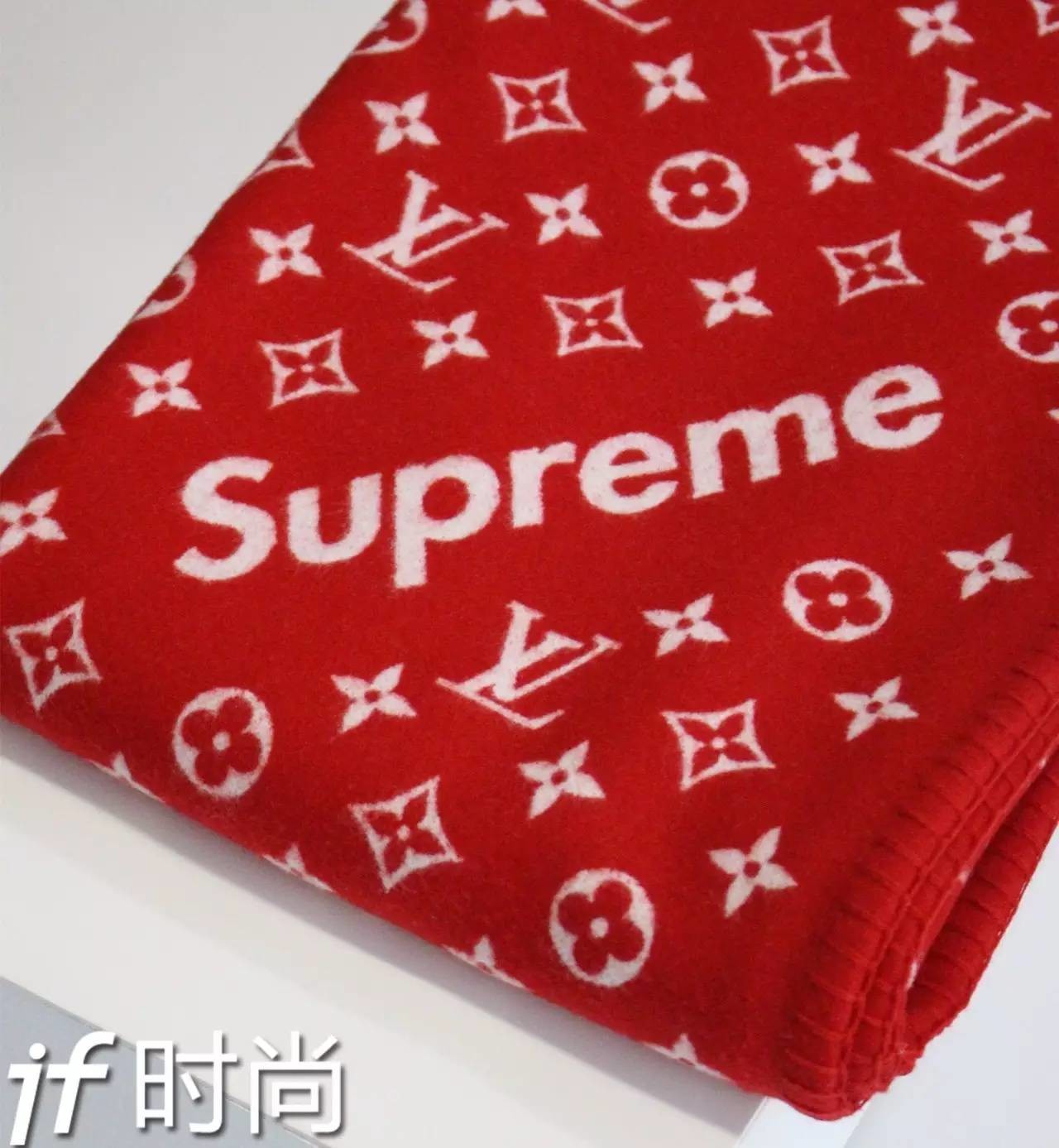 if 独家评测|刷爆朋友圈的lv×supreme 合作系列,究竟哪款最值得买?