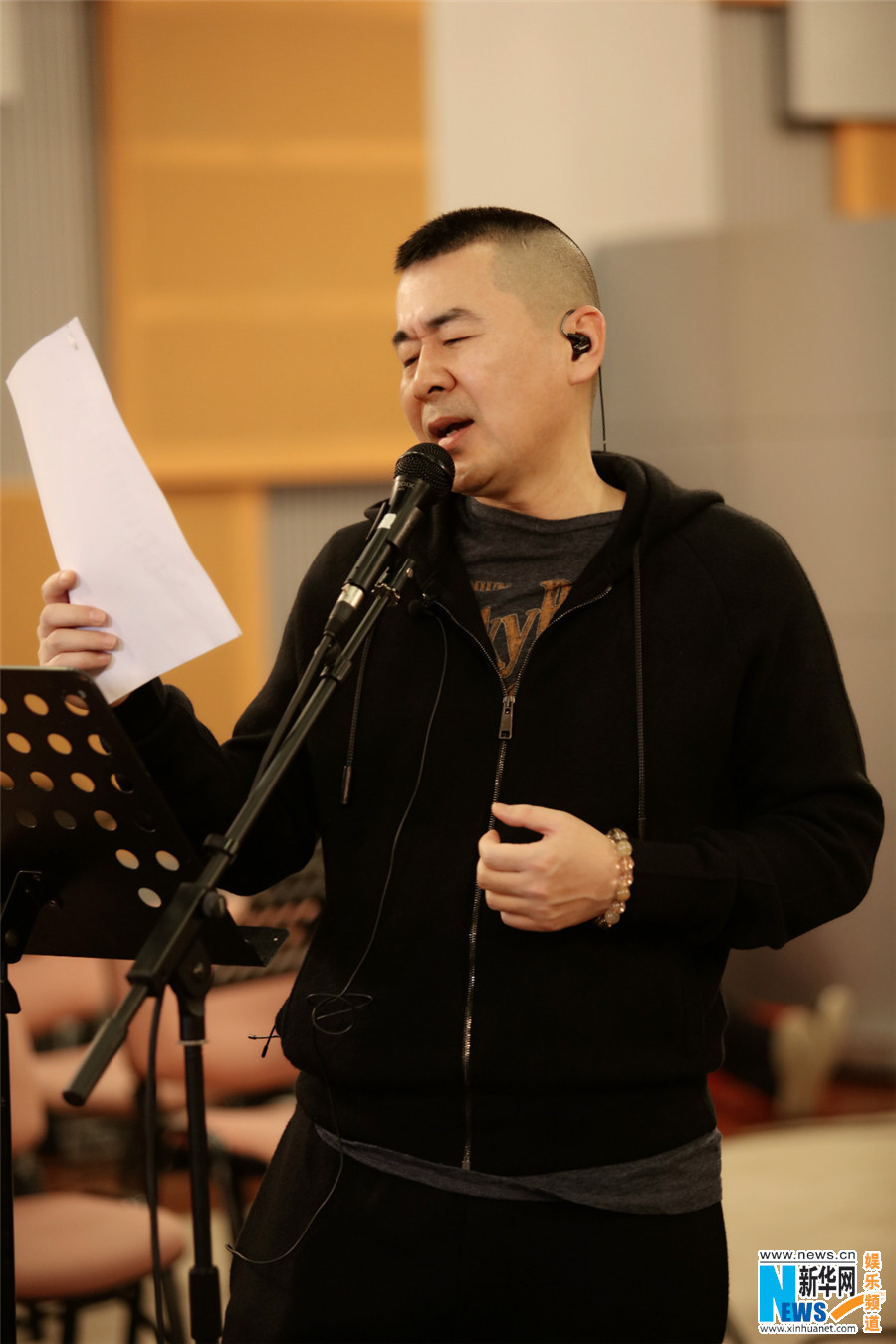 《跨界歌王》陈建斌自曝隐藏身份 老戏骨当年