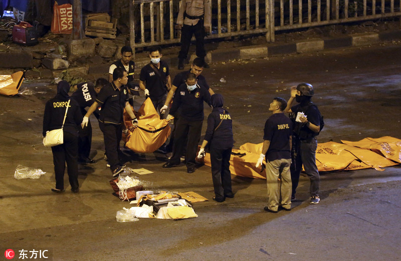 印尼雅加达发生2起自杀式炸弹袭击 至少5死10伤
