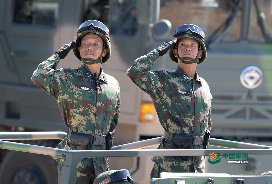 一睹朱日和阅兵将军领队风采