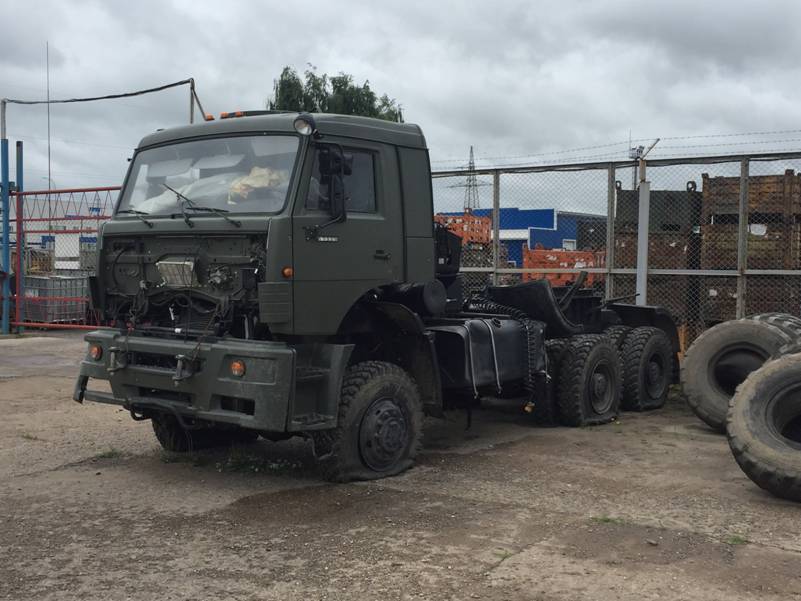俄罗斯展示陆军装备 装甲车威猛