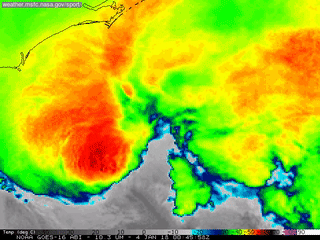 noaa公布卫星云图:美东海岸被巨型风雪暴笼罩