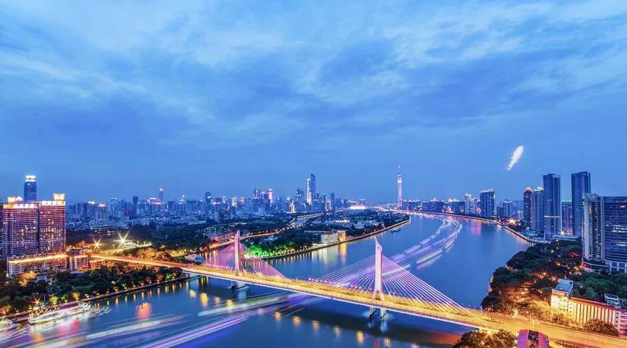 2017武汉一季度城市gdp_武汉城市图片(2)