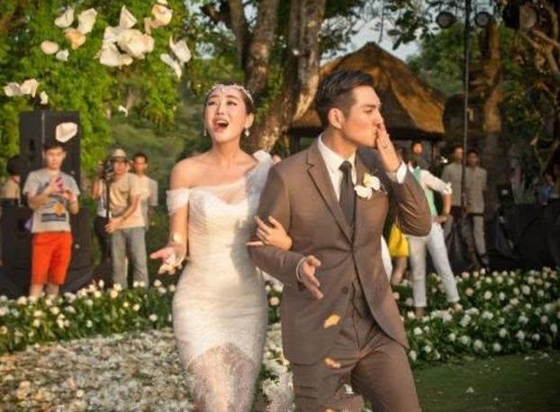 古装"第一美男"严屹宽晋级奶爸,老婆杜若溪终于卸货!
