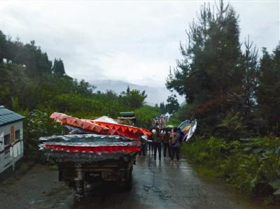 荣山镇人口_剑阁县元山镇常住人口