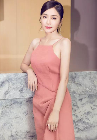 37岁的秦岚近照,天生的古装戏女神,但有两段失败的恋情令人惋惜!