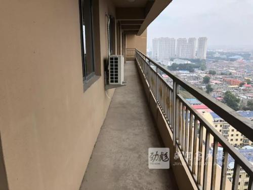 哈市香坊区睿城小区a6栋消防连廊已清干净
