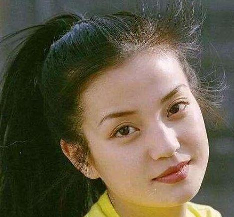 赵薇当年上北电轰动表演系,黄海波跟室友赌输