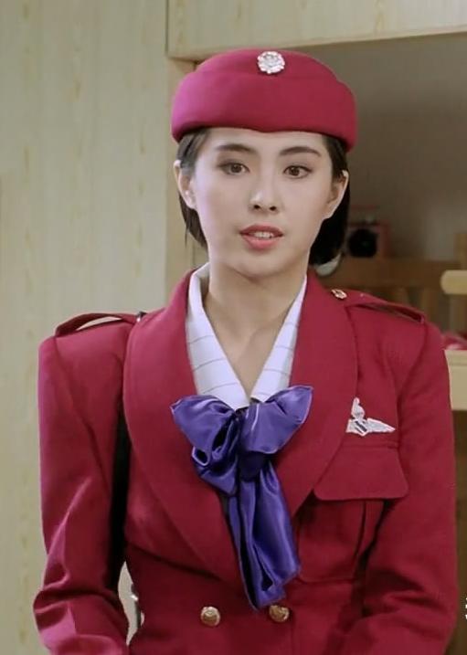 王祖贤早期空姐剧照流出,不食人间烟火的自然美,网友:一眼万年