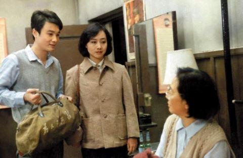 28年前因刘慧芳而红,嫁给一位小作家,如今女儿颜值高比她还红