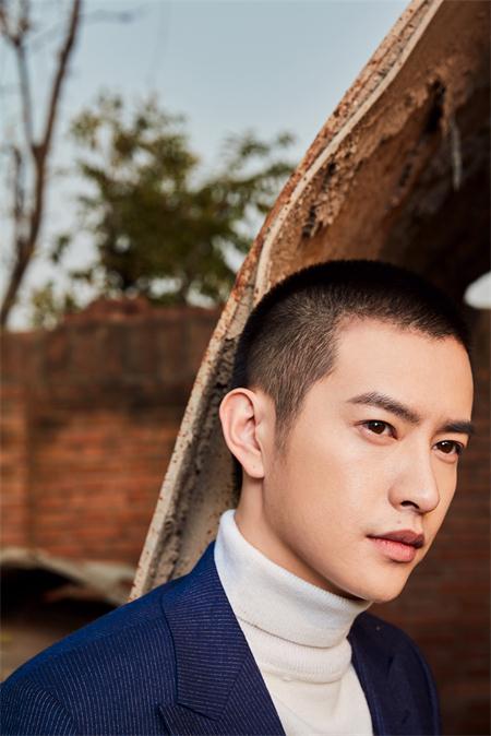 广告小王子杜茗洋晚秋大片曝光 少年意气你喜