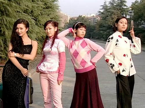 15年前的粉红女郎隐藏了这么多明星你认出杨幂了吗
