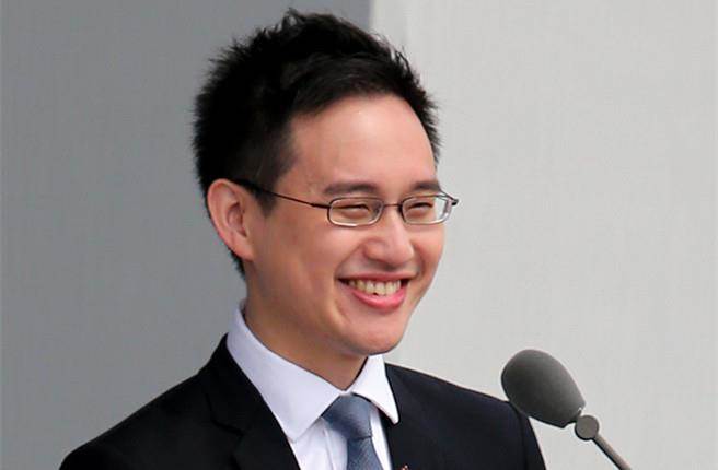 又撇关系?"口译哥"事件闹大 蔡英文忙称不知情