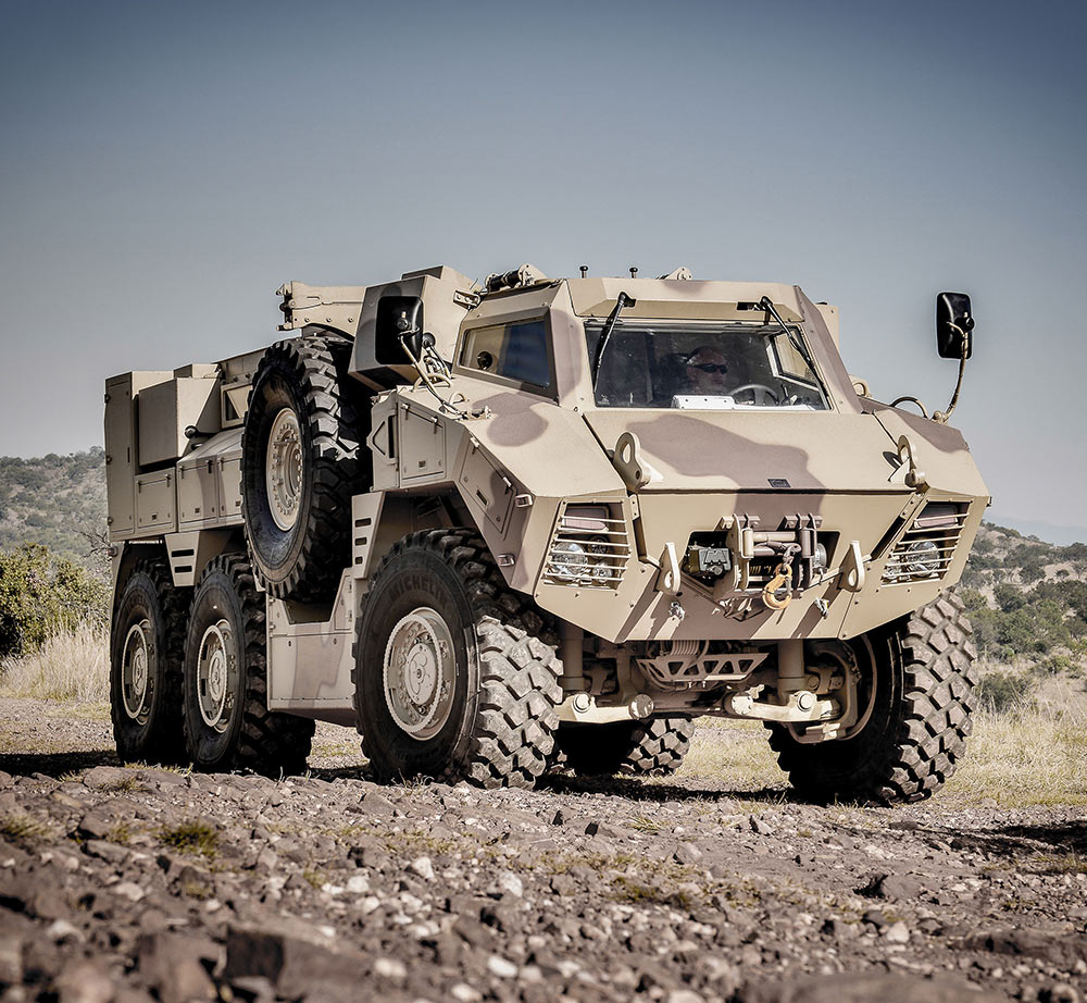 阿联酋引进南非先进轮式装甲车已可以国产