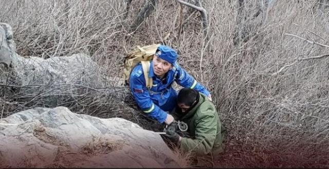 驴友登山发现被困者