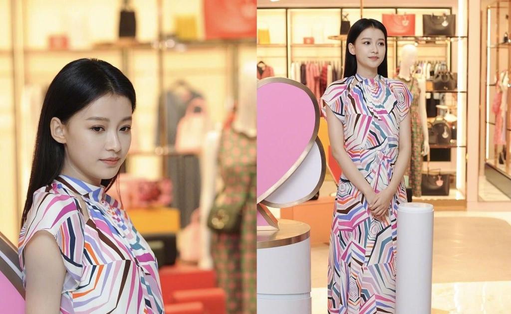 孙怡穿旗袍亮相没想到未修图比精修图更好看满脸都是胶原蛋白