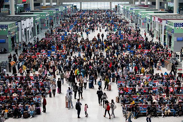 全国铁路迎来返程客流高峰:7日预计发送旅客1454万人次