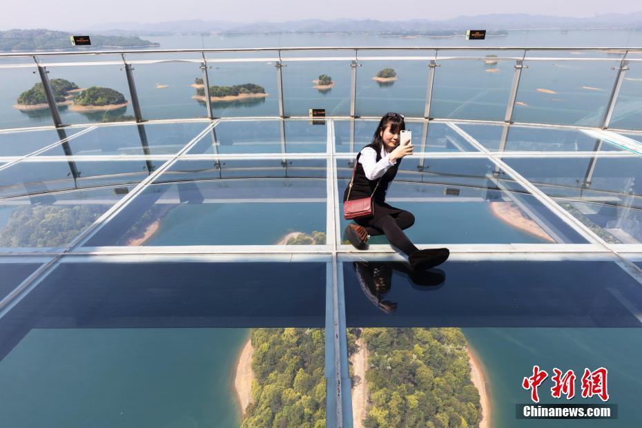 江西庐山西海建99米高空咖啡屋