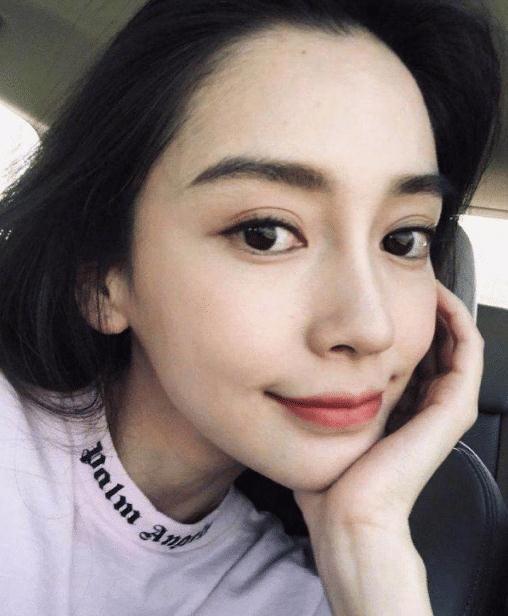 baby眼睛大如牛眼还贴"双眼皮贴",她的回应让人醉了