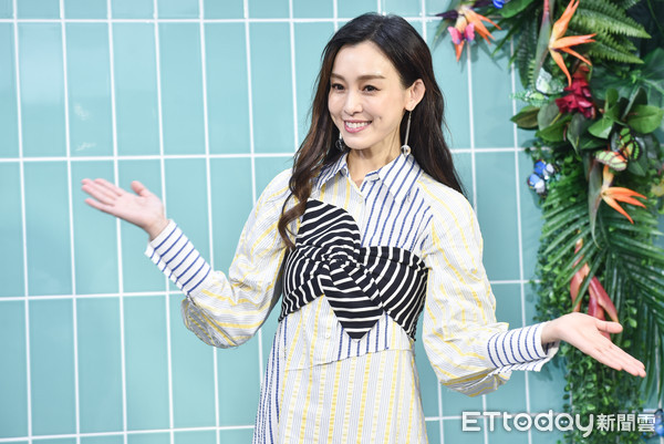 范玮琪哽咽谈过去五年经历 3w.huanqiu.com