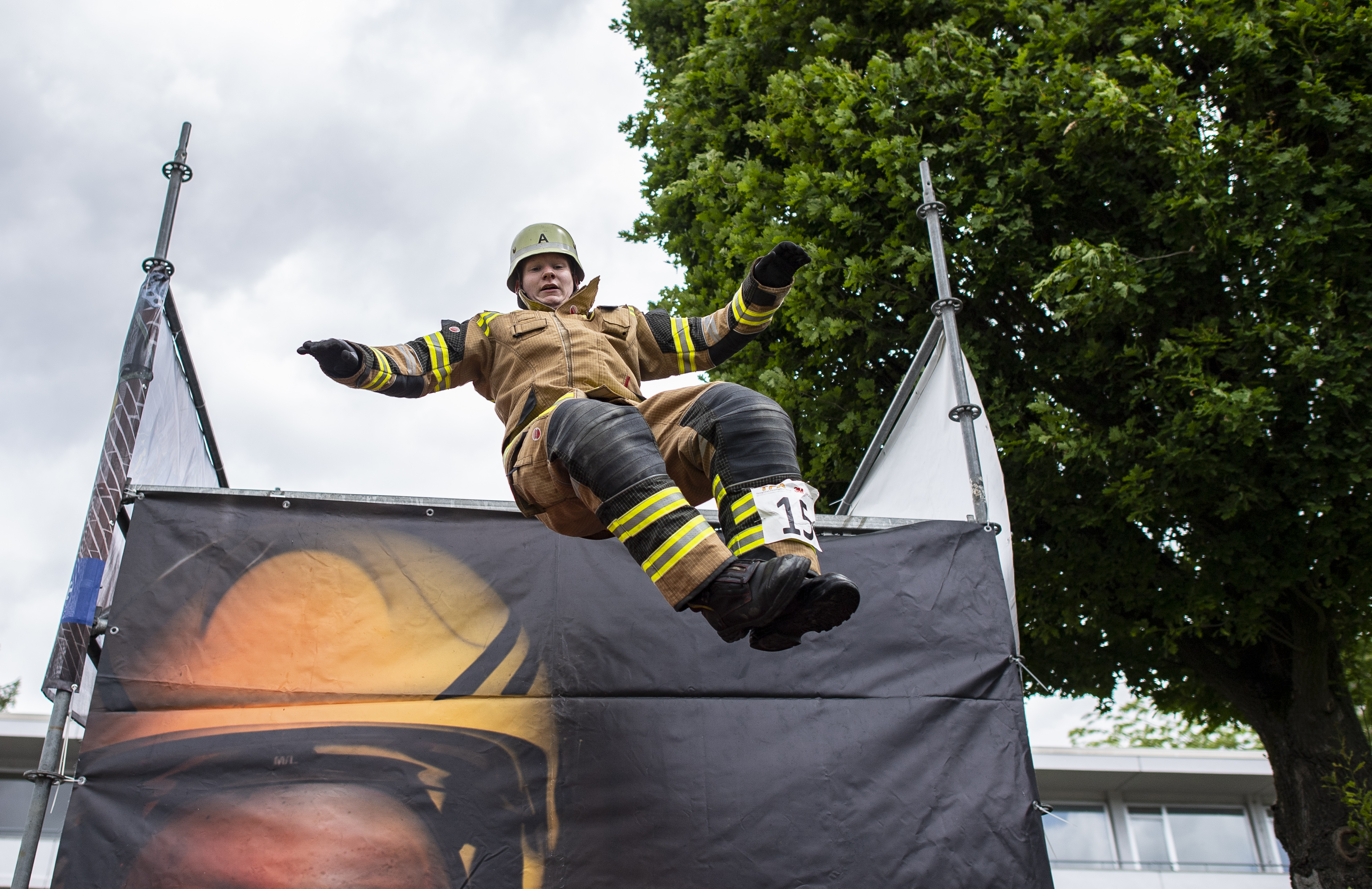 德国北莱茵-威斯特伐利亚州,为争夺 "世界上最坚强的消防员 "这一冠军