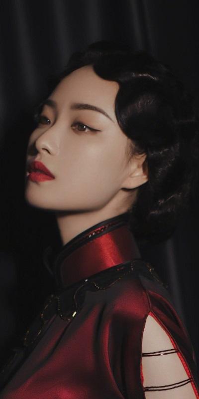 倪妮话剧剧照曝光东方美人韵味十足