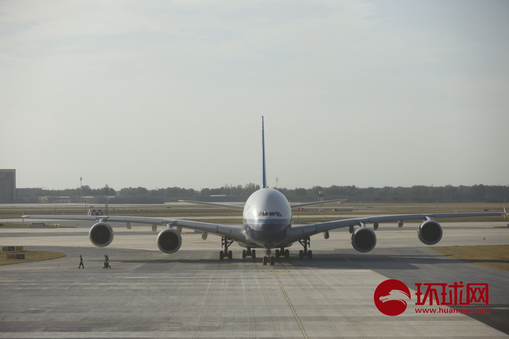 首架客机起飞刚刚北京大兴国际机场正式通航