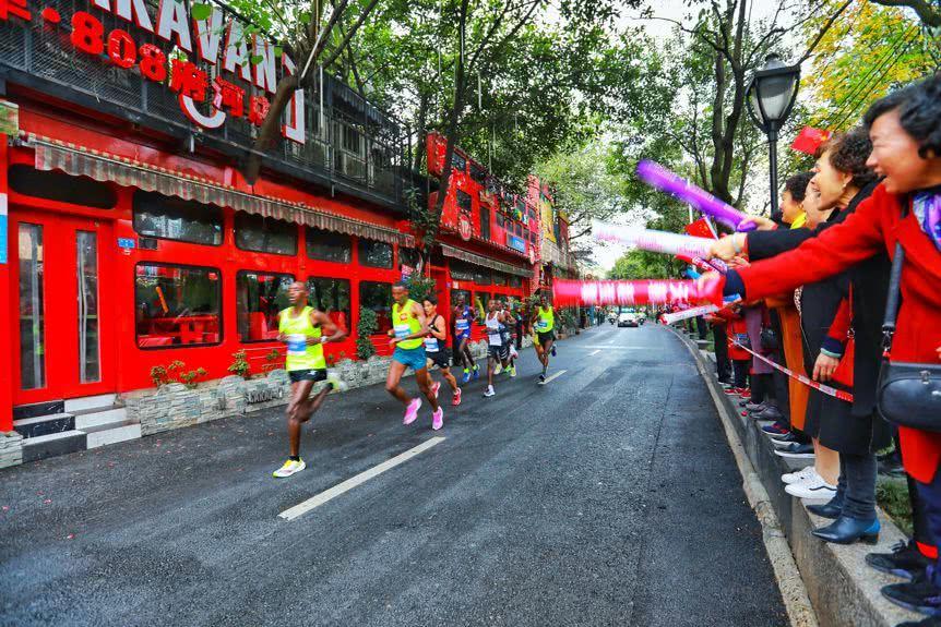 国内首个大满贯候选赛事 2019东风日产成都马拉松开跑(图9)