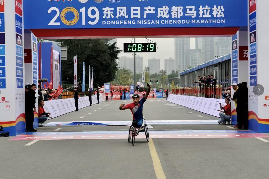 国内首个大满贯候选赛事 2019东风日产成都马拉松开跑(图7)