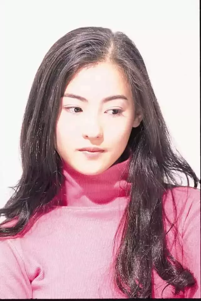 张柏芝20岁少女时期靓照曝光 纯净大眼睛青春气息满满