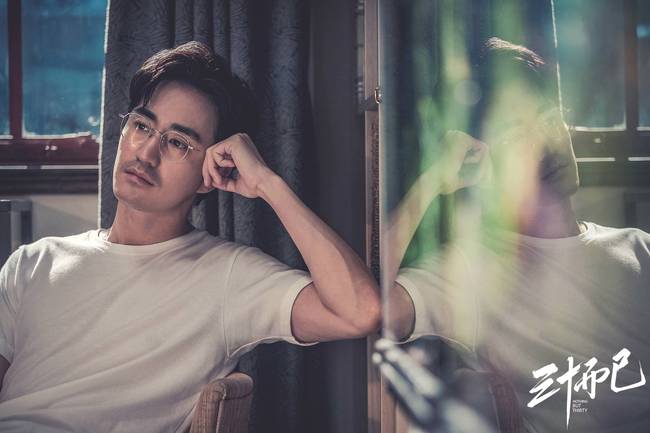 杨玏《三十而已》圆满杀青 首发剧照蜕变转型引期待