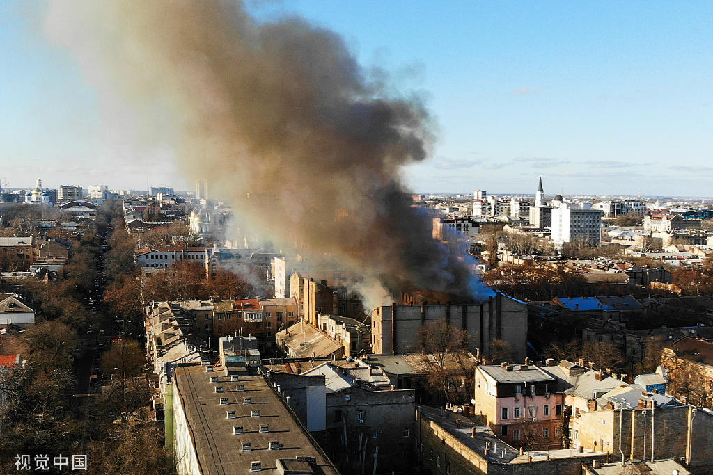 乌克兰敖德萨一大学发生火灾 一人遇难