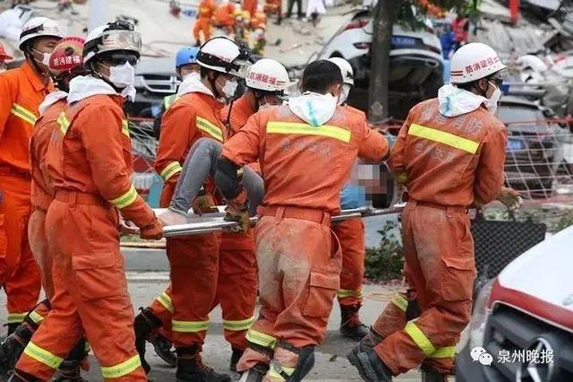 “我妈妈就在我旁边!”泉州酒店坍塌事故,温州12岁男孩回忆:当时就像电梯下坠