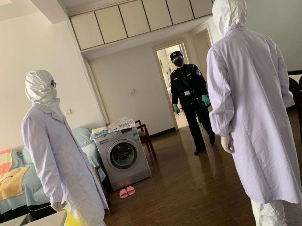 武汉小事｜当得知92岁爹爹急需换尿管之后