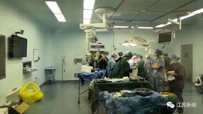 苏州4岁男童意外坠楼…家人为他做了个决定，将改变6个人的人生！