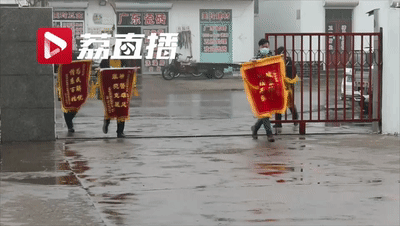 买口罩被骗的60万追回来了！到派出所领钱的脚步都带风！
