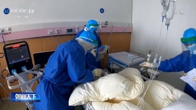 零点几秒插管 深静脉盲穿刺 他们扼住了ICU的生死时速